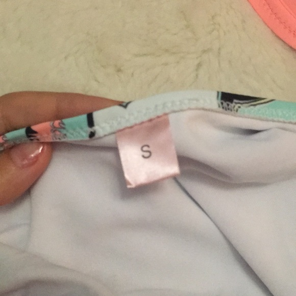 Swimming wear 2 pieces  size :s - Picture 6 of 7